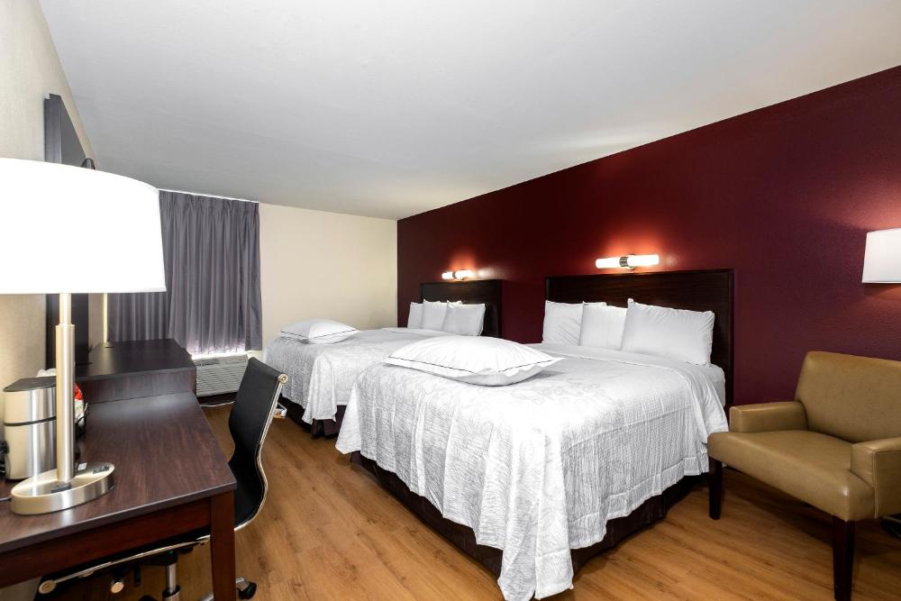 Premium Room with Two Queen Beds Smoke Free (Upgraded Bedding and Snack Box) interior